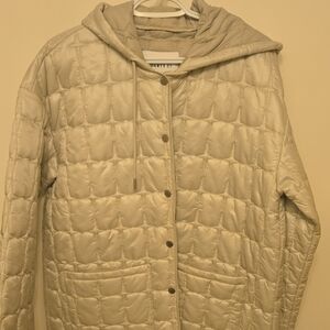 Women's Light Tan Quilted Puffer Jacket